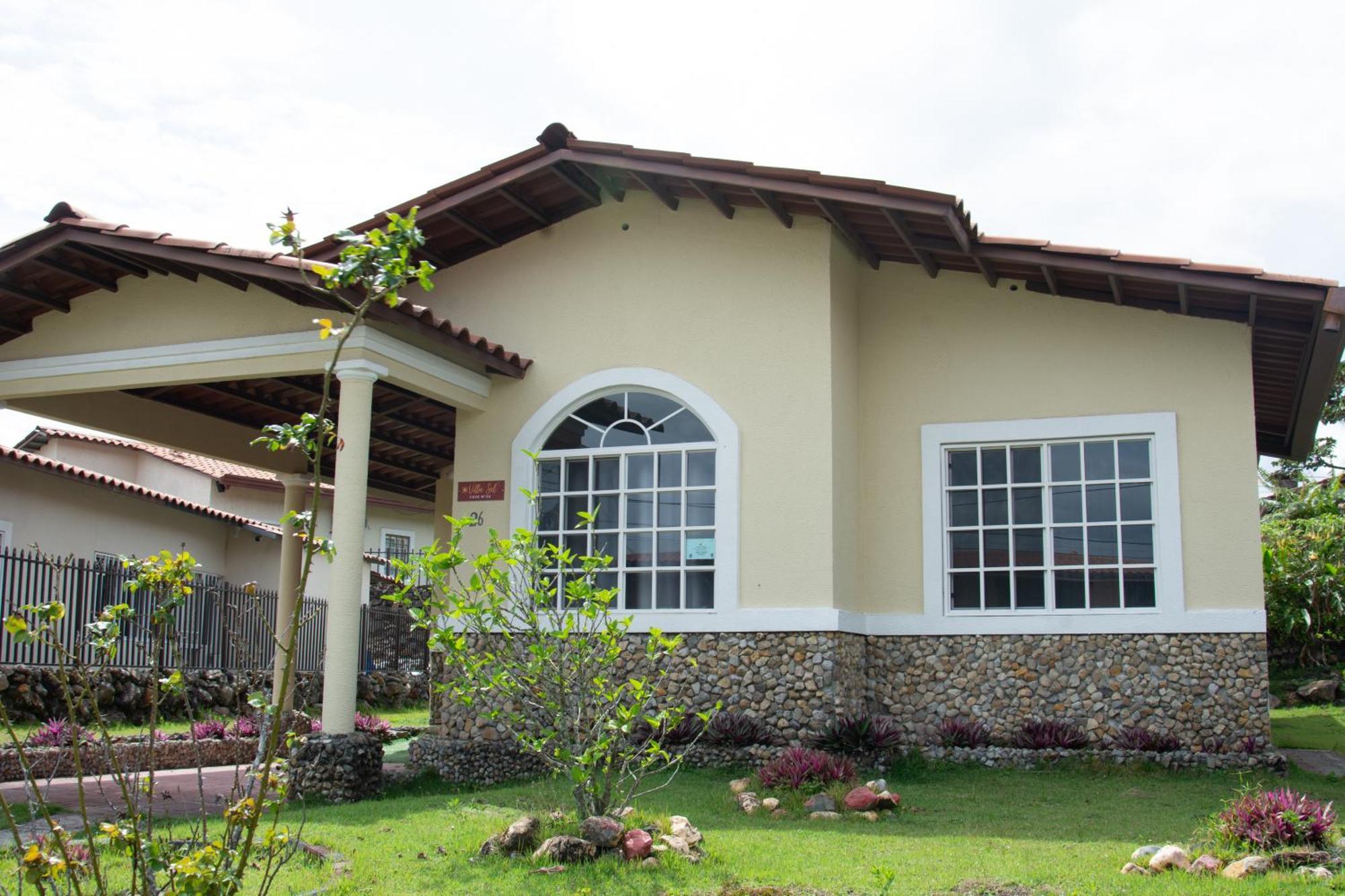 Casa Estilo Cabana “Villa Sol” En Alto โบเกเต ภายนอก รูปภาพ